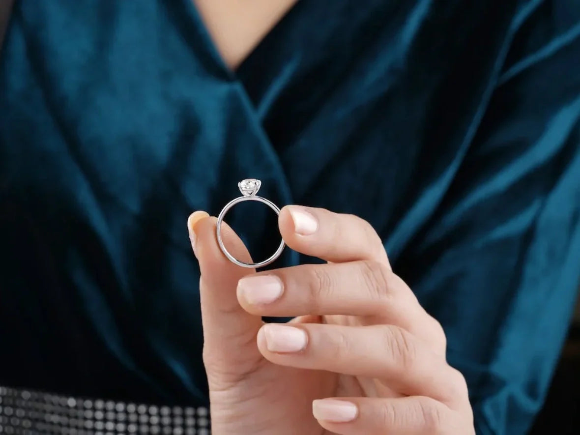 Does the girl buy the guy an engagement ring online