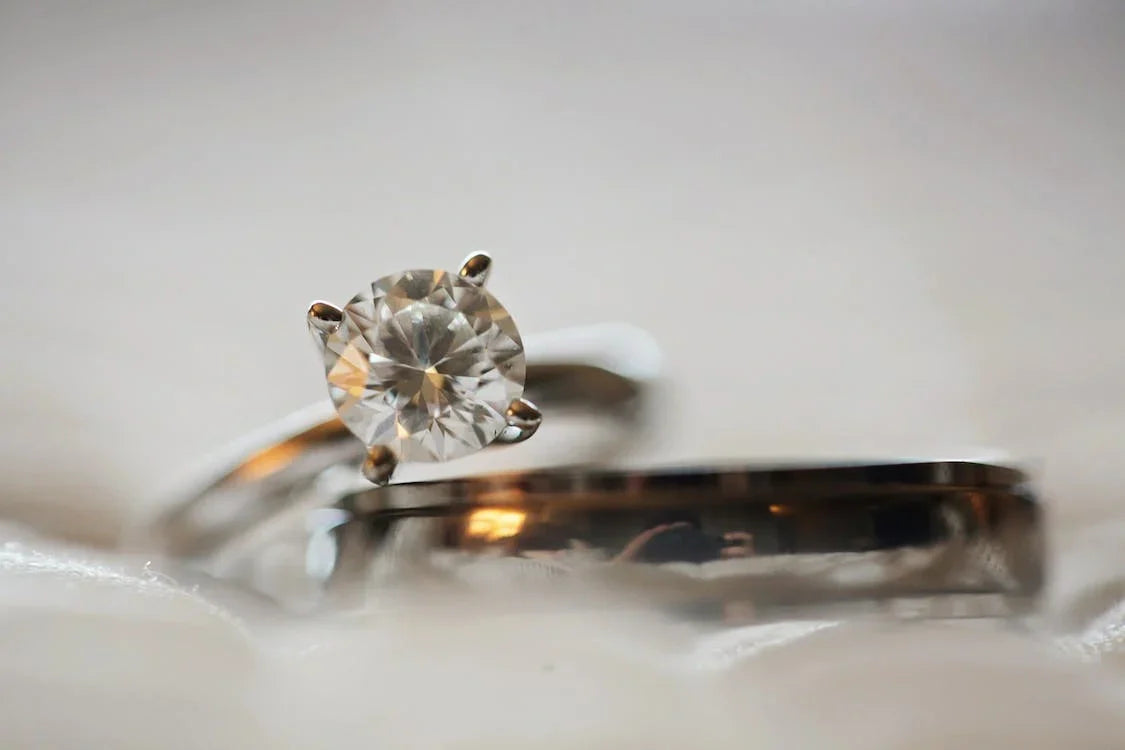 Where is the Best Place to Buy Engagement Rings in Dublin Loyes