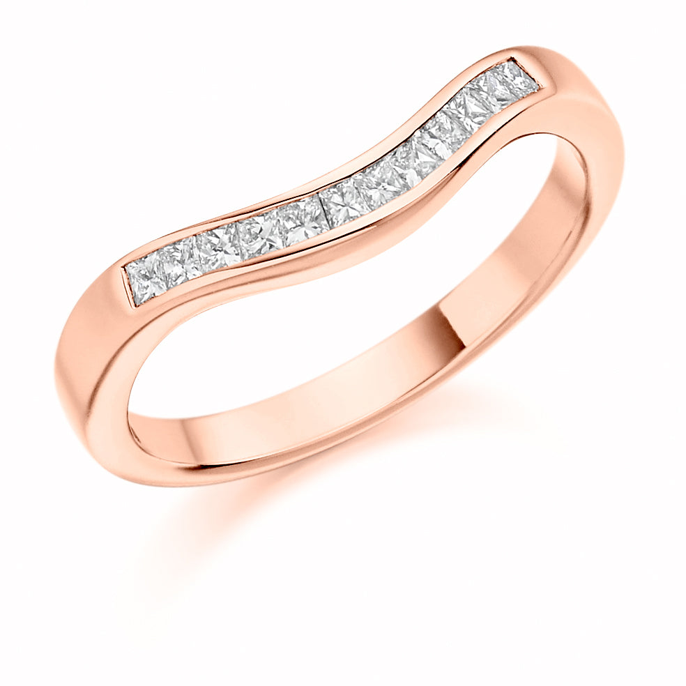 .25ct Curved Diamond Wedding Band in rose gold