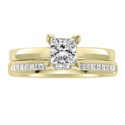 Princess Cut Solitaire engagement ring in yellow gold with a diamond wedding ring
