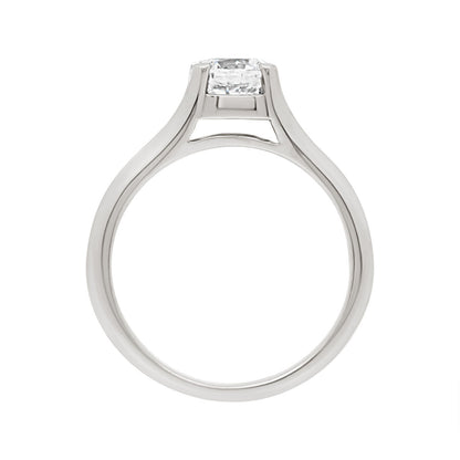 Split Knife Edge Band Ring in platinum in an upright position