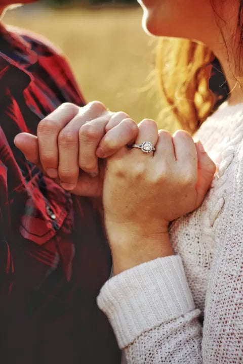 Resetting An Engagement Ring – Pros And Cons