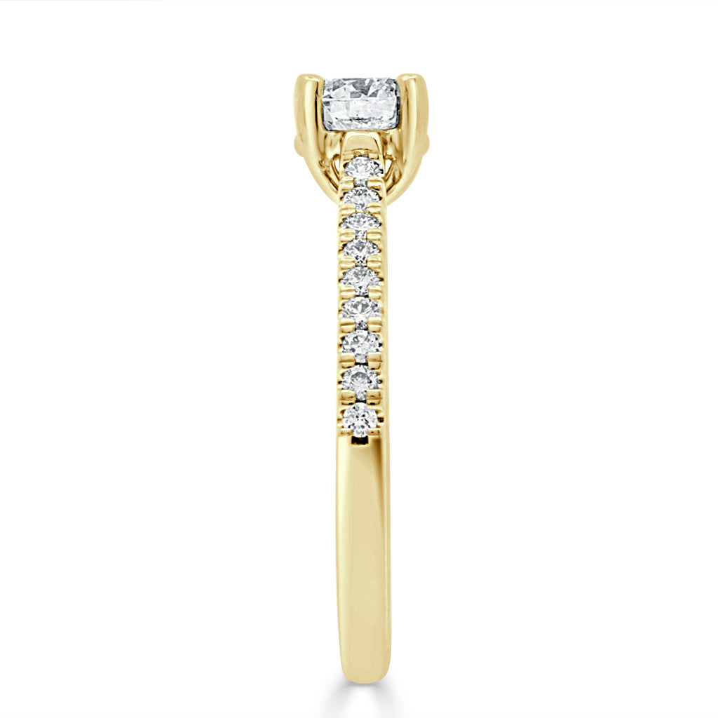 Castell  Set Diamond Ring in yellow gold standing upright sideview