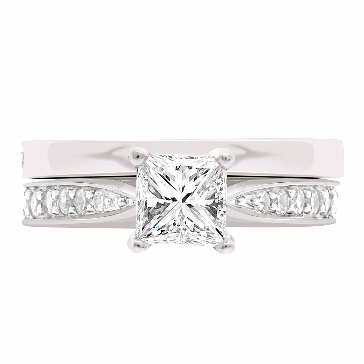 Princess Cut Diamond Solitaire ring with plain wedding band