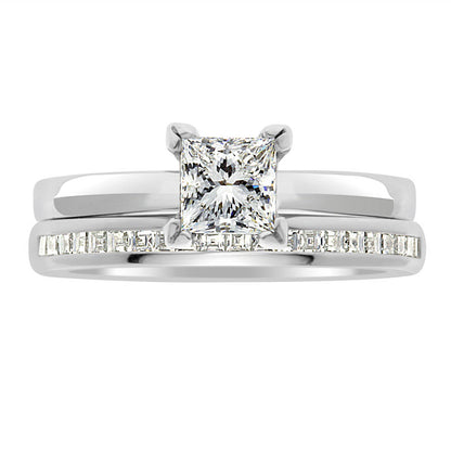 Princess Cut Solitaire  engagement ring in white gold with a matching diamond wedding ring