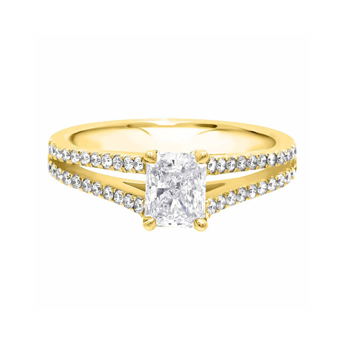 Radiant Cut Engagement ring in Yellow Gold