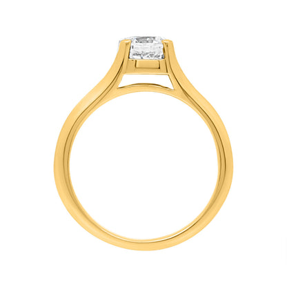 Split Knife Edge Band Ring in yellow gold in an upright position