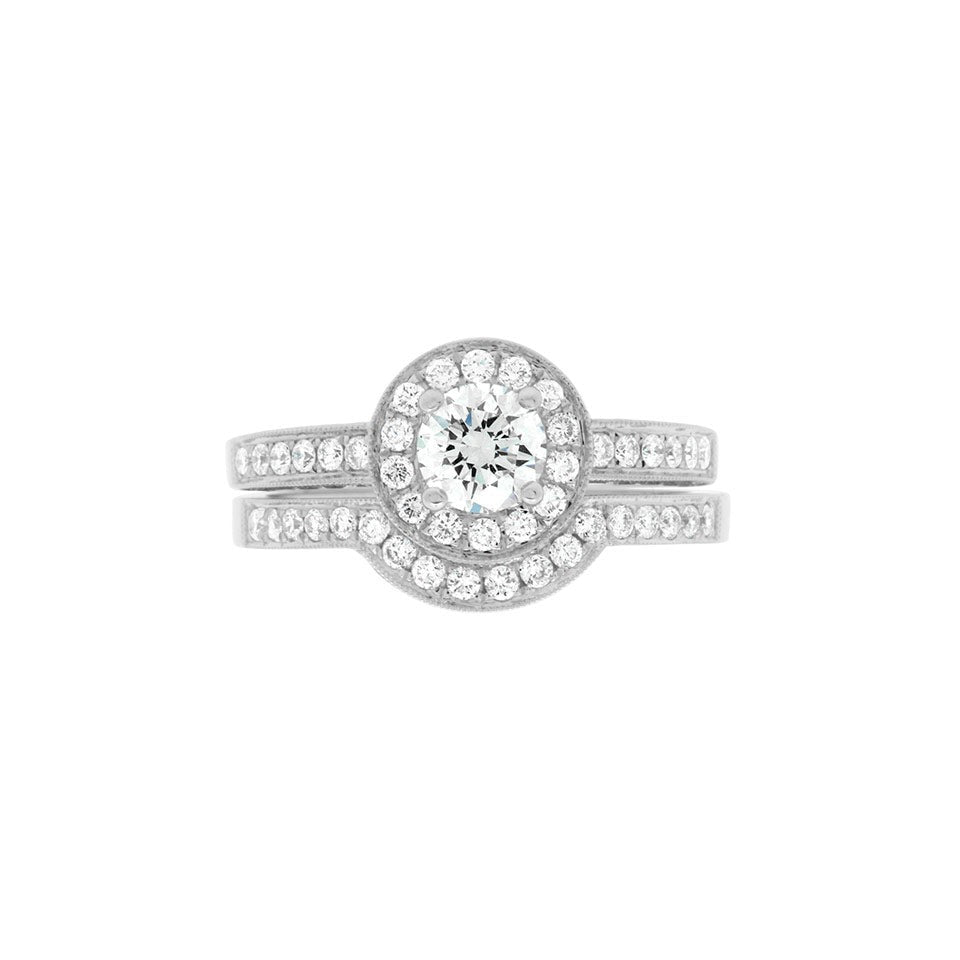 Antique Engagement Ring in platinum with a matching contoured diamond wedding ring